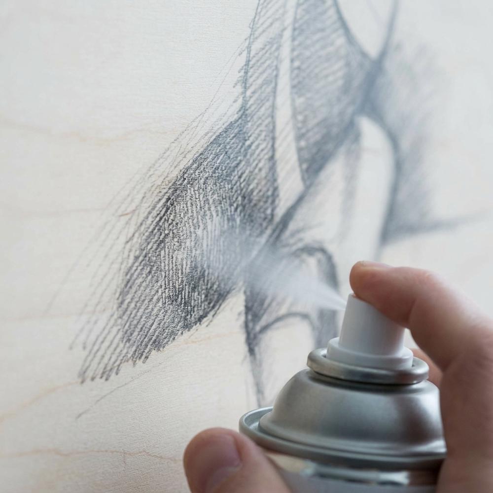 Long-Lasting Fixative Spray