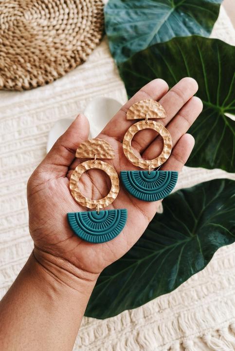 Arches and rings, fresh from the oven